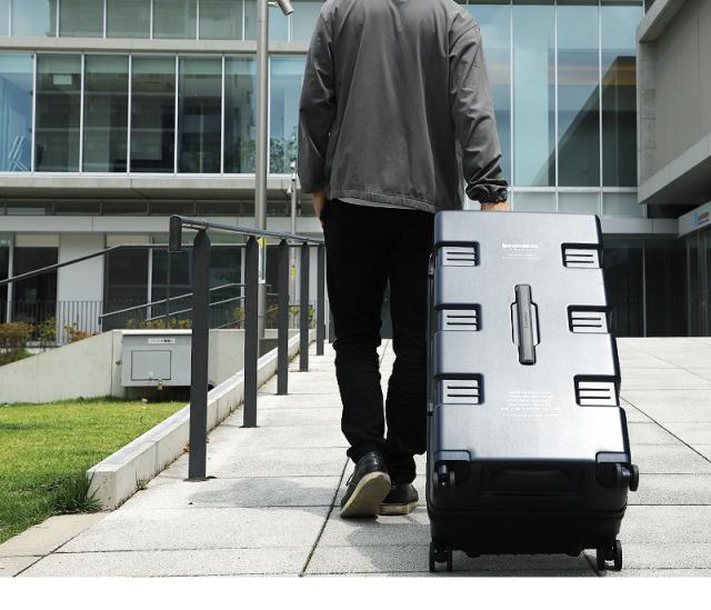 innovator(イノベーター) スーツケース 85L IW88