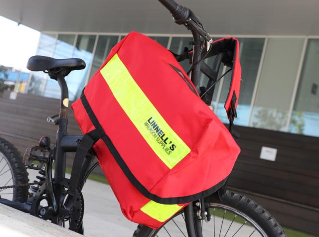 MICHAEL LINNELL メッセンジャーバッグ mlvc-01