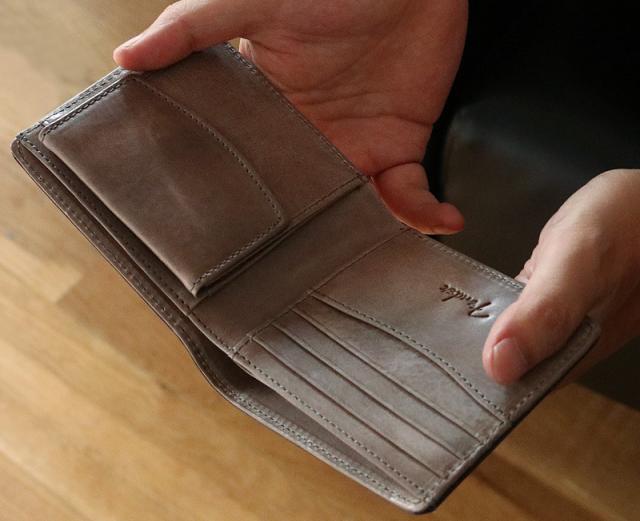 Fender (フェンダー) シリーズ 二つ折り財布 小銭入れあり 950-502 