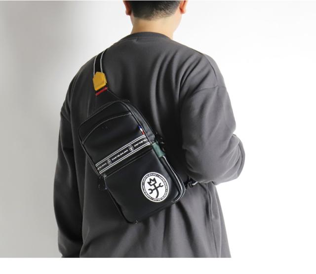 CASTELBAJAC (カステルバジャック) LUXE(ルックス)シリーズ ボディバッグ 049901 