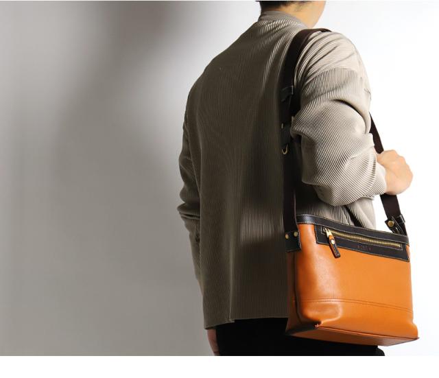 TAKEO KIKUCHI (タケオキクチ) マンチェスターシリーズ ショルダーバッグ 705162