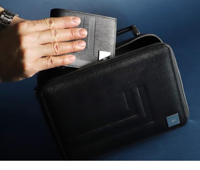 LANVIN en Bleu (ランバンオンブルー) フィズシリーズ 二つ折り財布 小銭入れあり 521624