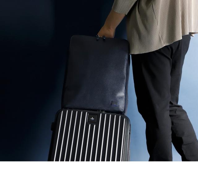 LANVIN en Bleu (ランバンオンブルー) HOMES(ホームズ) ビジネスリュック 523712