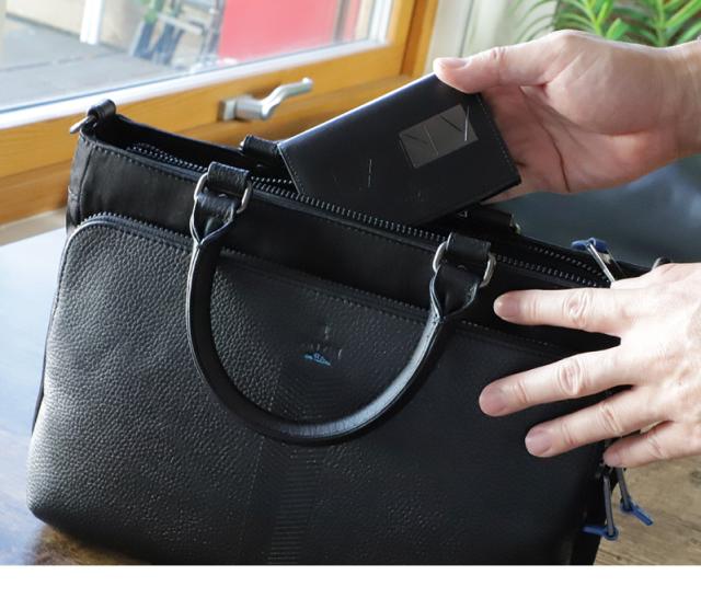 LANVIN en Bleu (ランバンオンブルー) ディアブロシリーズ カードケース 519601