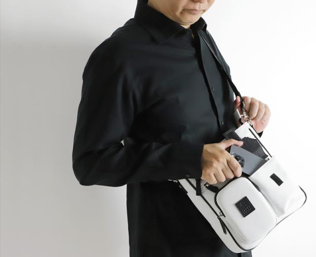 TAKEO KIKUCHI (タケオキクチ) ベルクロ2シリーズ ショルダーバッグ 732124 