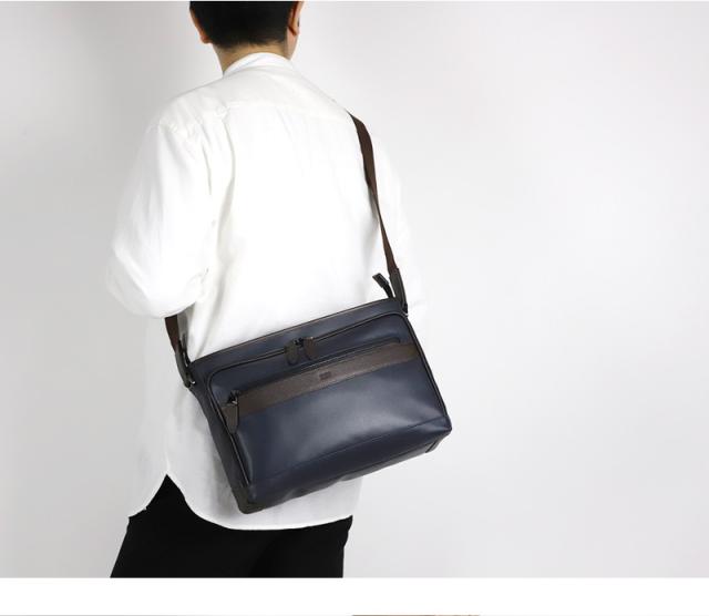 TAKEO KIKUCHI (タケオキクチ) ニュースシリーズ ショルダーバッグ 745123