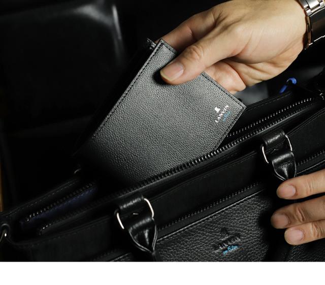 LANVIN en Bleu (ランバンオンブルー) デクスターシリーズ 二つ折り財布 小銭入れあり 524606 