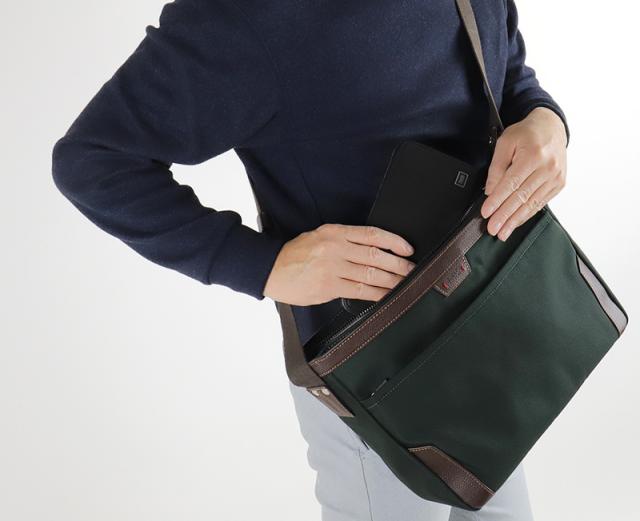 TAKEO KIKUCHI (タケオキクチ) マーカスシリーズ ショルダーバッグ 715112