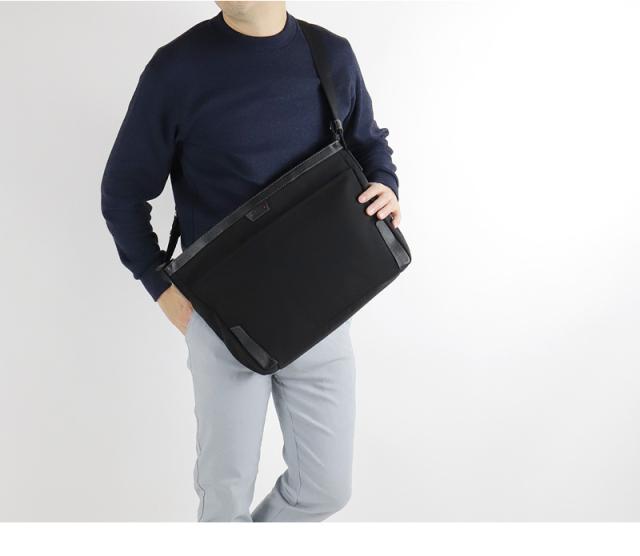 TAKEO KIKUCHI (タケオキクチ) マーカスシリーズ ショルダーバッグ 715113 