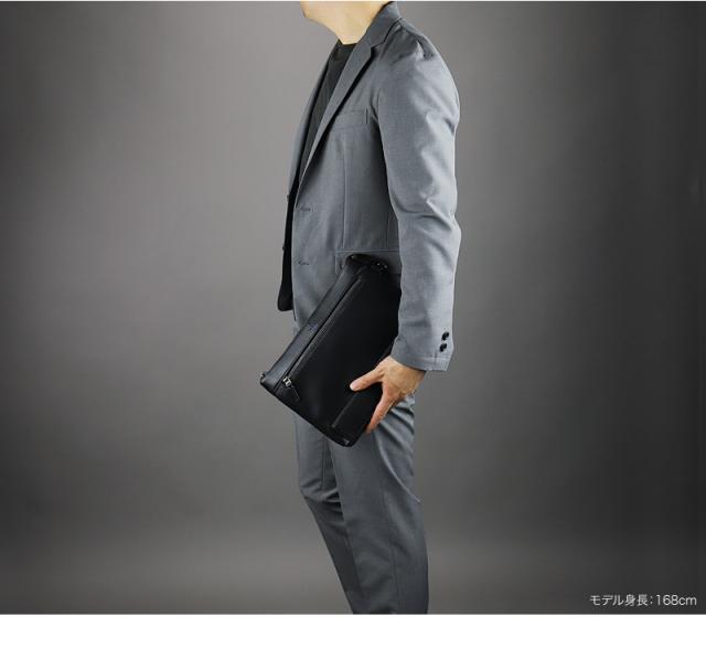 LANVIN en Bleu (ランバンオンブルー) バンプシリーズ クラッチショルダー 517121 