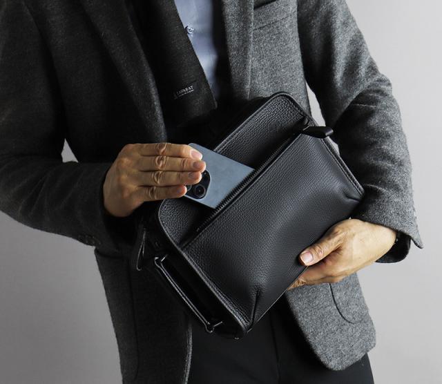 mila schon (ミラショーン) バルシリーズ クラッチバッグ 291251 