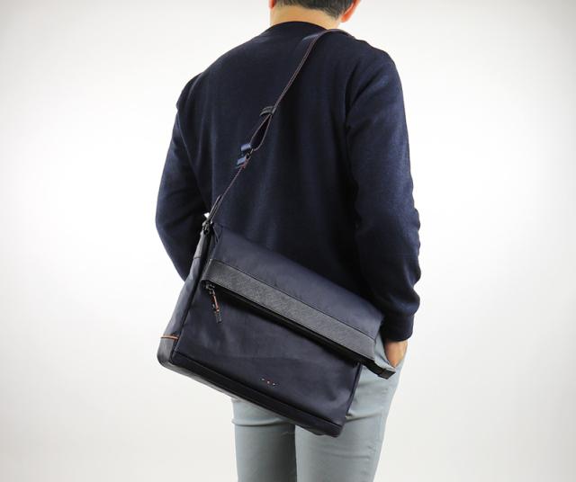 IS/IT (イズイット) Grinza(グリンザ) 口折れショルダーバッグ 965112 