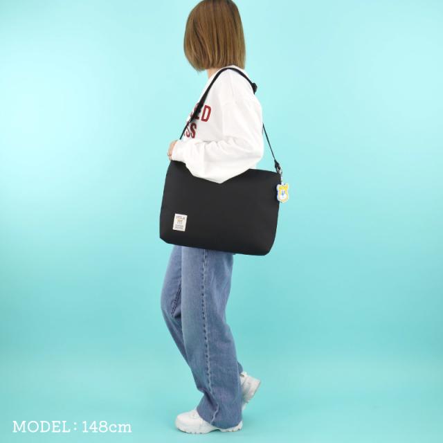 UCLA (ユーシーエルエー) ショルダーバッグ