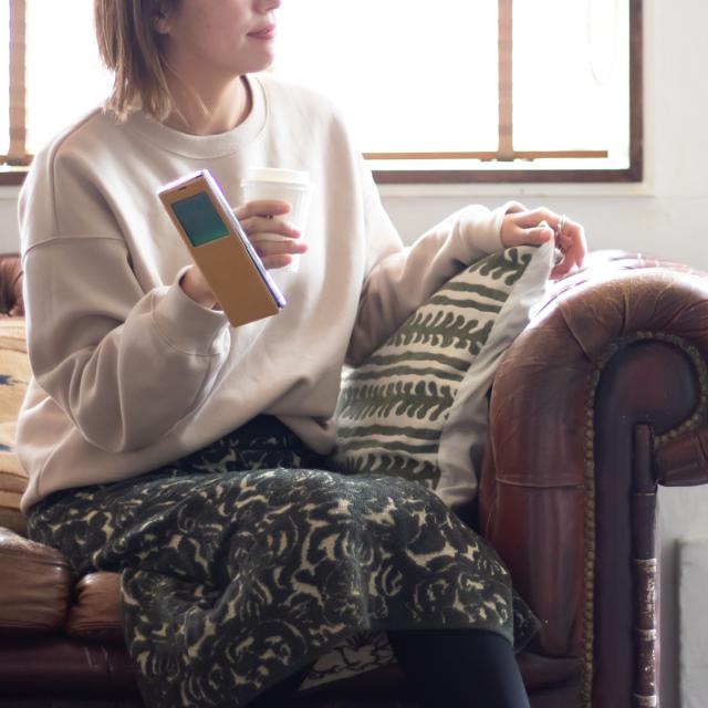 Xperia XZ2 SO-03K/SOV37 リング付き窓開き手帳型ケース