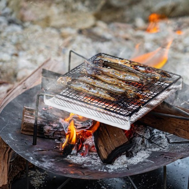 焼き網 バーベキュー 魚焼き器 おしく BBQ 魚焼き 網 ガス火専用 アウトドア 両面焼き 挟み焼き 焼き鳥 焼肉 売買されたオークション情報  落札价格 【au payマーケット】の商品情報をアーカイブ公開