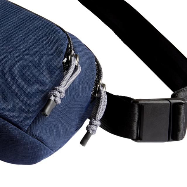 ベルロイ Bellroy バッグ ウエストバッグ ウエストポーチ ベンチャー ヒップ パック 1.5L メンズ レディース 軽量 耐水 収納 ネイビー