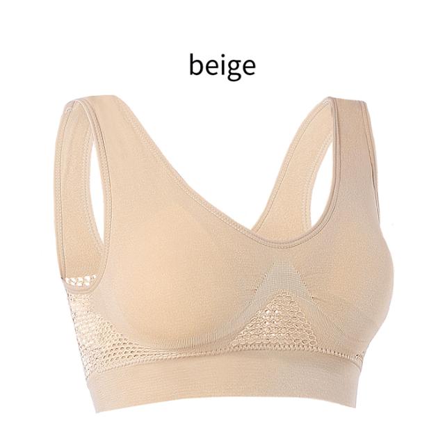 しっかりフィットする快適フィットのスポーツブラ