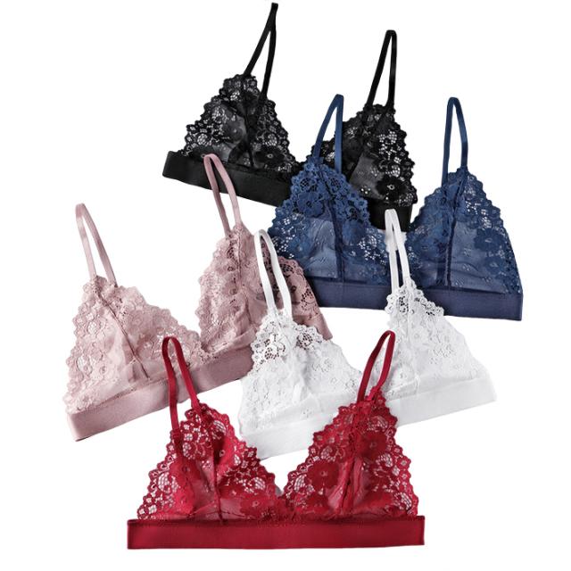 抜け感あるおしゃれを楽しむ。ゆるっと可愛い、レースの三角ブラ