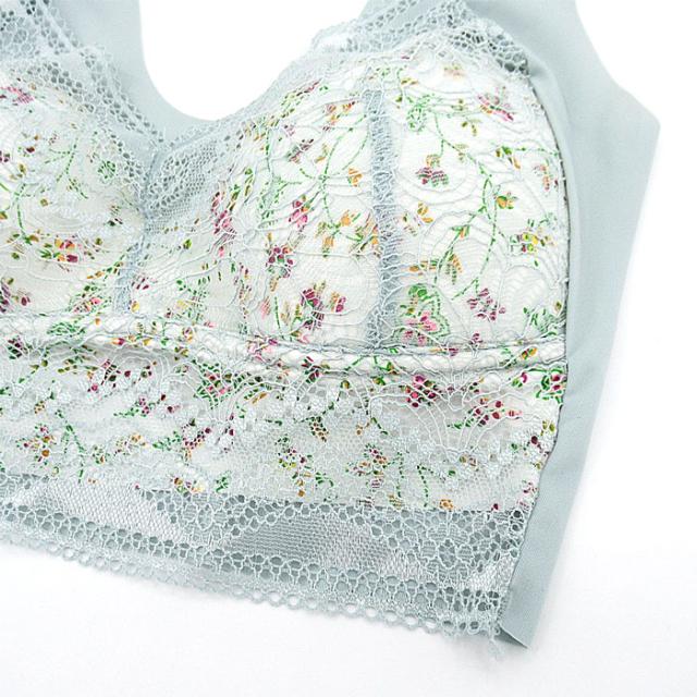 花柄＆透けるレースで可愛さアップ！楽な付け心地シームレスブラ