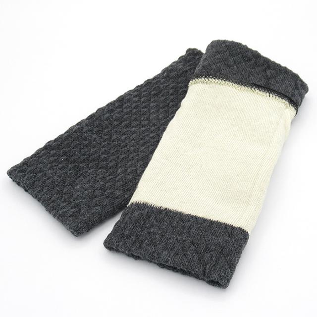 二重編みでしっかり保温！コンパクトなレッグウォーマー