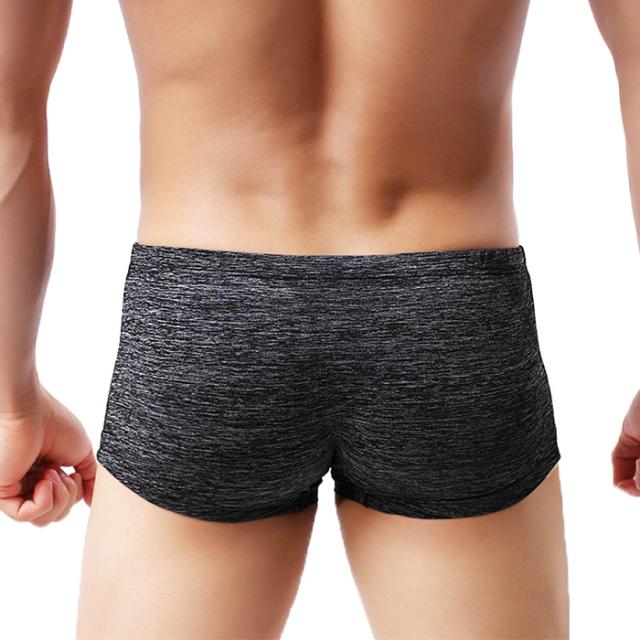 サラっとした生地フィット感のある履きやすいボクサーパンツ