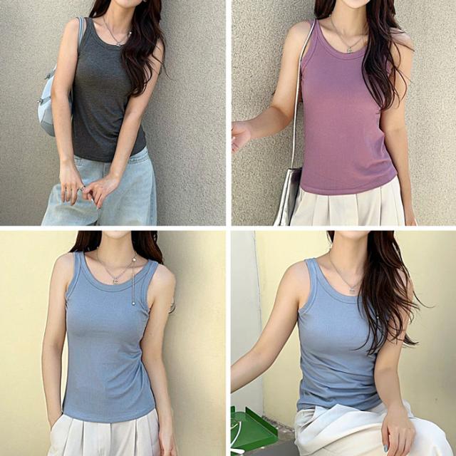 大人女子のカップ付き「見えてもいいインナー」