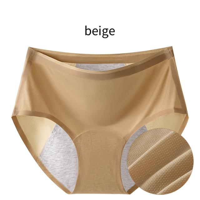 蒸れにくい、軽い、心地よい。シームレスサニタリーショーツ
