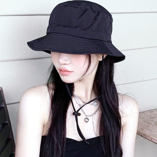 折り畳んでコンパクト！あご紐付きサファリハット