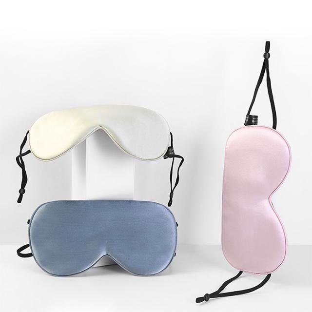 【送料無料】なめらかシルクでやさしく包み込む 上質アイマスク