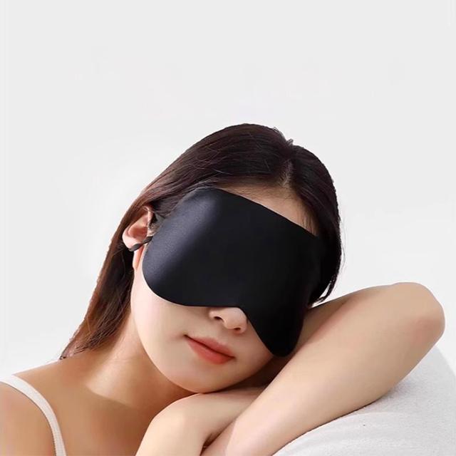 【送料無料】なめらかシルクでやさしく包み込む 上質アイマスク