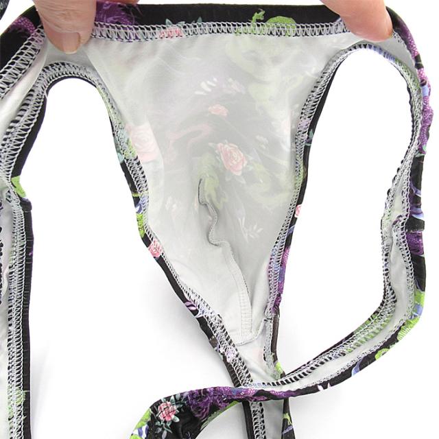 斬新なデザインがおしゃれな選べる総柄Tバック