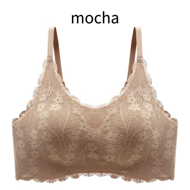 毎日着たくなる、花柄レース×シームレスブラ