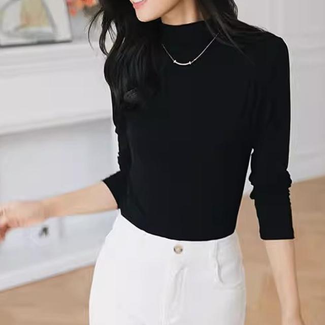 【送料無料】さらっと軽い着心地の10分袖モックネックインナー