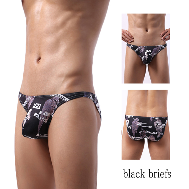 黒色のビキニブリーフを穿いた男性