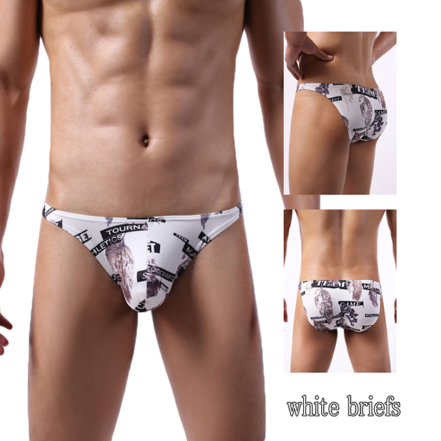 白色のビキニブリーフを穿いた男性