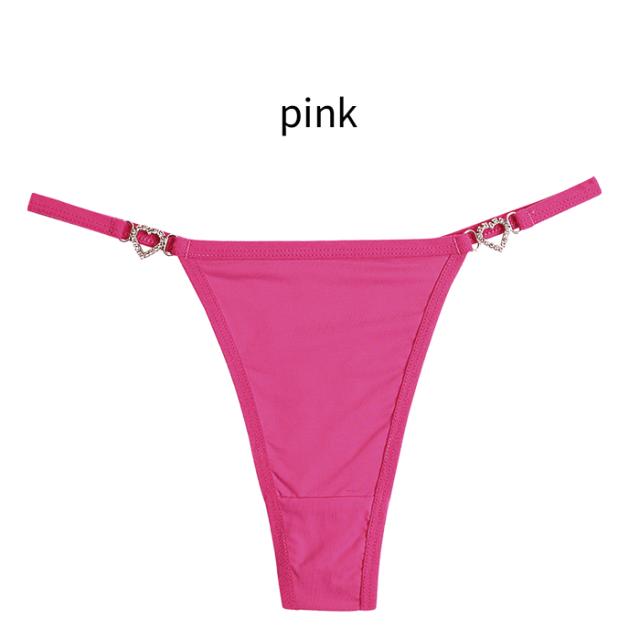 サイドのハートチャームがさりげなく輝く、上品かわいいTバック