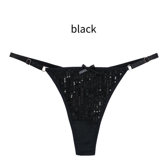 煌めきに視線集中。スパンコール×リボンで仕上げる大人の可愛さ