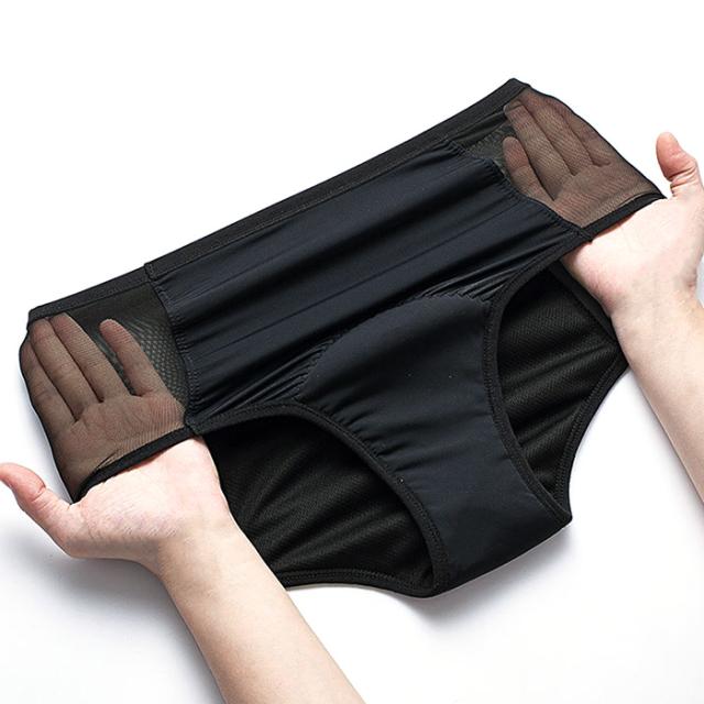 多い日も安心 サイドメッシュの吸収型サニタリーショーツ