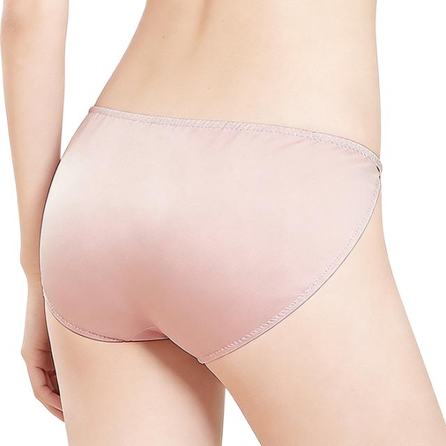 【送料無料】サテン×シルクで綺麗見えする上品ショーツ
