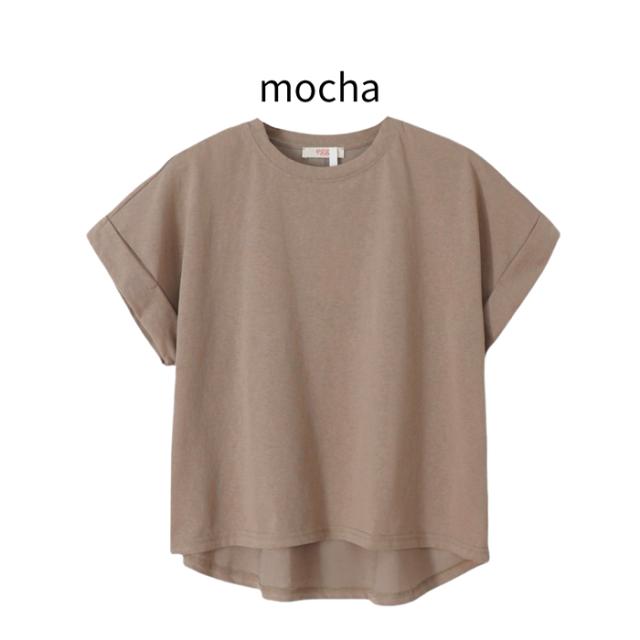 普段着Tシャツ。折り返し袖とゆったりシルエットでこなれ感