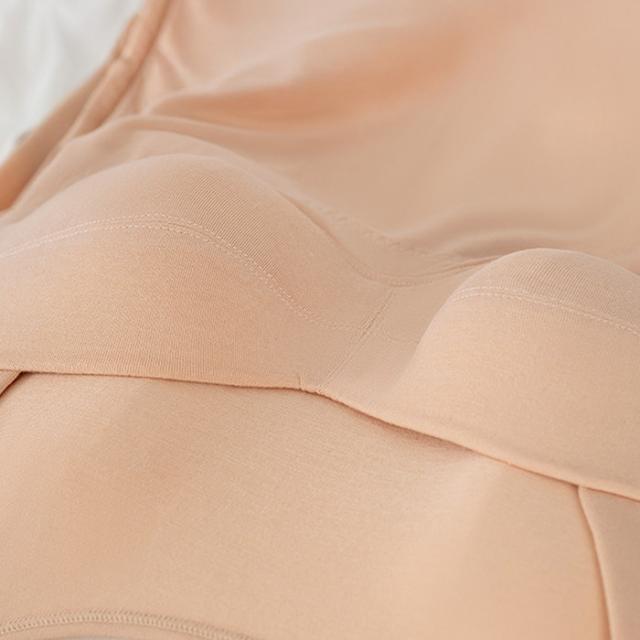 【送料無料】カップ裏はシルク100%であったか！長袖ブラトップ