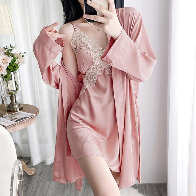 艶めくサテンのセクシーランジェリースリップ＆ガウンセット