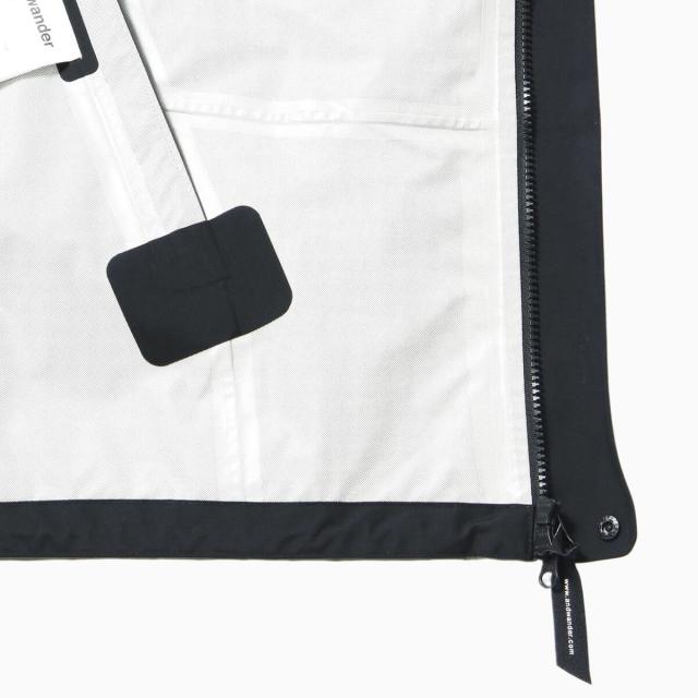 and wander アンドワンダー 2.5L ハイカーレインジャケット 5745911003