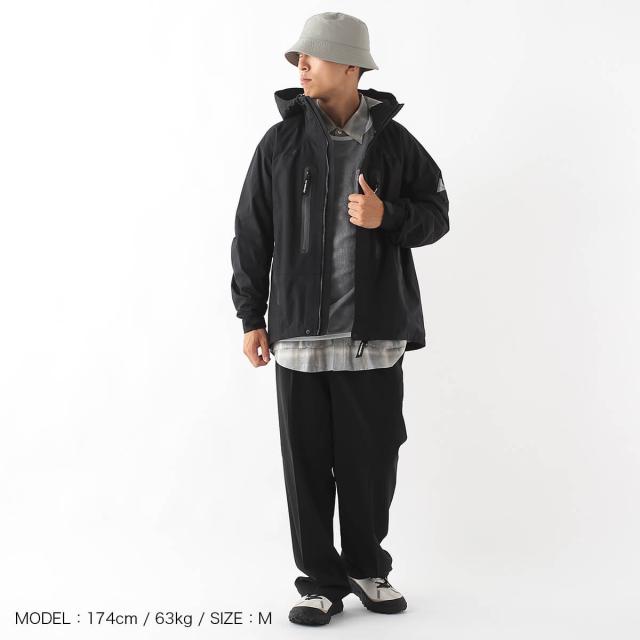 and wander アンドワンダー 2.5L ハイカーレインジャケット 5745911003