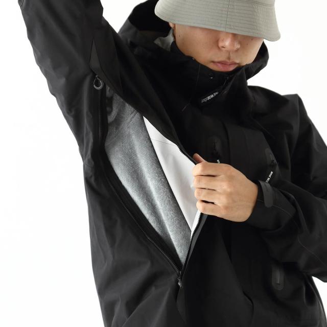 and wander アンドワンダー 2.5L ハイカーレインジャケット 5745911003