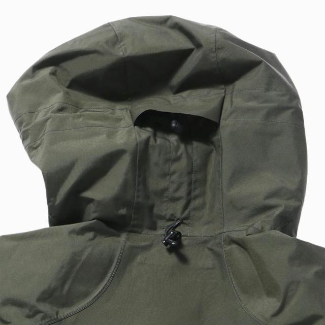 and wander アンドワンダー 2.5L ハイカーレインジャケット 5745911003