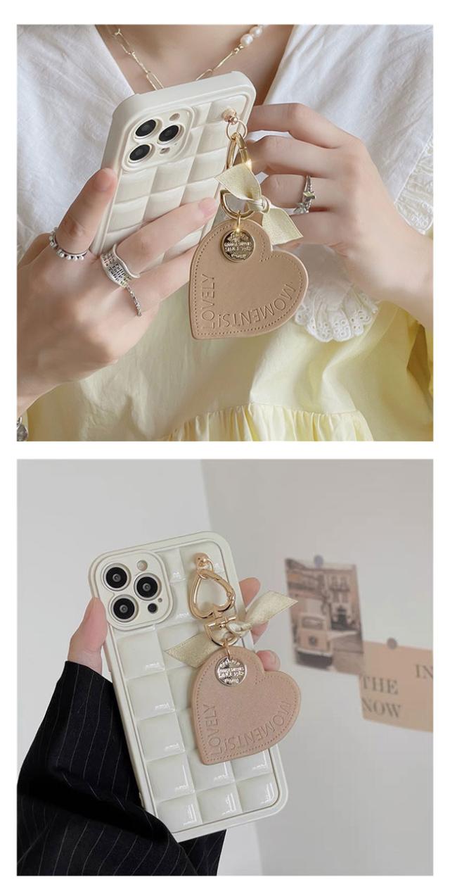 iphoneケース,韓国,ぷっくり,ぽこぽこ,ぷくぷく,3D,立体,キルティング,タイル,ハート,ストラップ,チャーム,かわいい,おしゃれ,シンプル,女子,シンプル,人気,トレンド,くすみカラー,淡色