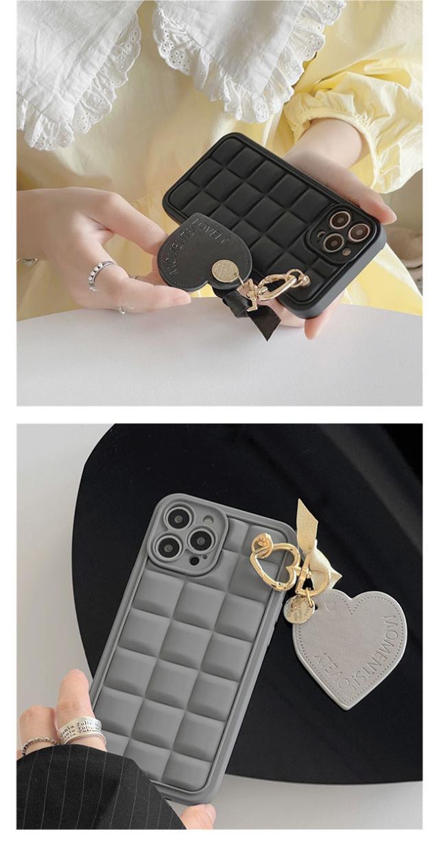 iphoneケース,韓国,ぷっくり,ぽこぽこ,ぷくぷく,3D,立体,キルティング,タイル,ハート,ストラップ,チャーム,かわいい,おしゃれ,シンプル,女子,シンプル,人気,トレンド,くすみカラー,淡色