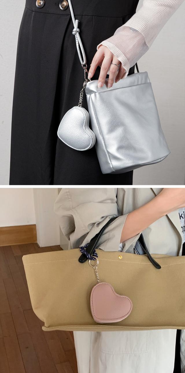 ハート型,ポーチ,コインケース,財布,ミニ財布,ミニウォレット,小物入れ,小銭入れ,薬入れ,かわいい,可愛い,大人,女子,レザー,カラビナ付き,おしゃれ