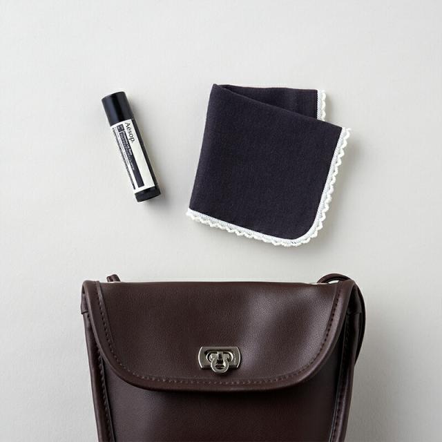 ハンカチ かわいい おしゃれ 小さい ミニサイズ 女性  女の子 10代 20代 30代 ギフト 無料メッセージシール対応 ちいさなハンカチ 日本製 プチギフト 小学生 中学生 高校生 大学生 退職 引越 レース 16cm シンプル オシャレ ハート 綿100% 500円くらい ばらまき 16×16